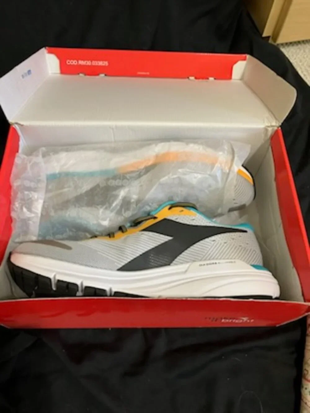 Diadora Men's Mythos Blueshield 6 running shoes